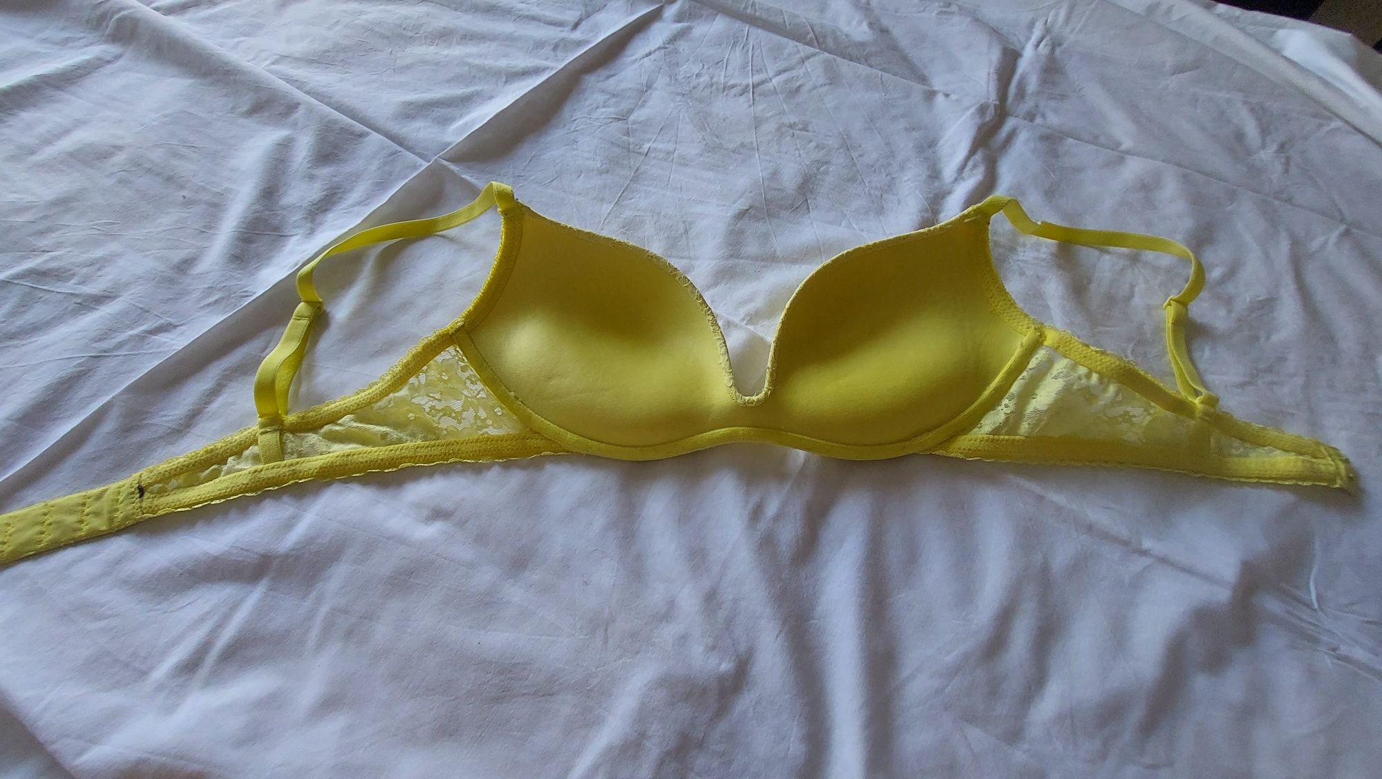 Sutiã amarelo da Tezenis