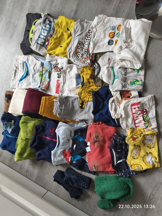 Zestaw ubranek 98/104