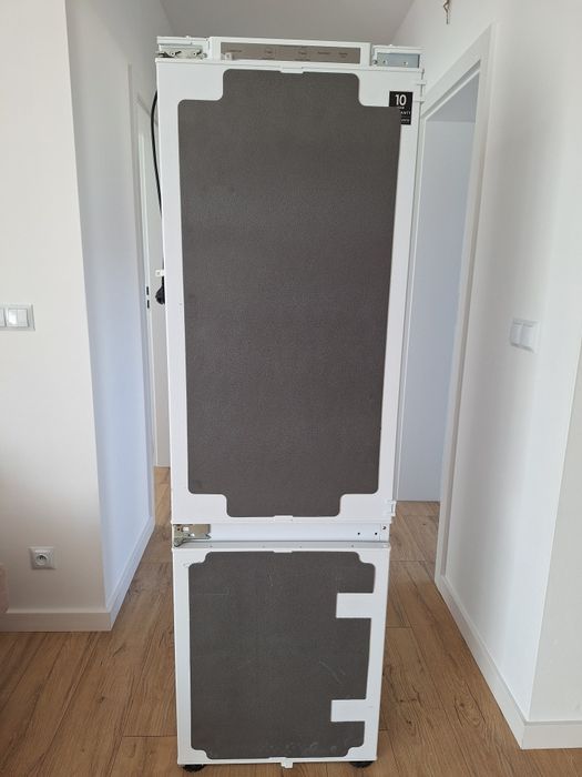 Lodówka Samsung BRB26605DWW