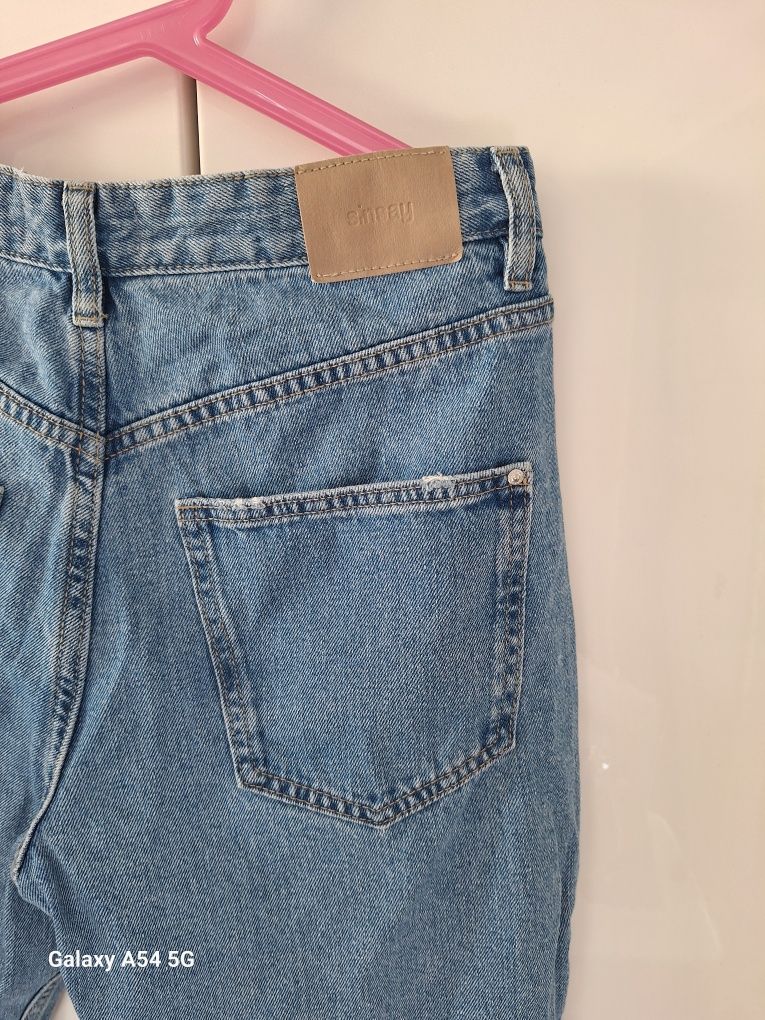 Jeansy mom fit rozm. 36