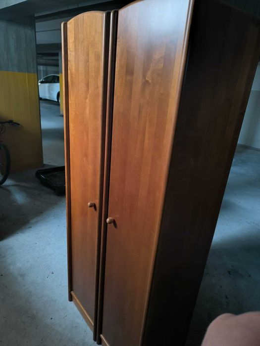 Móveis em cerejeira