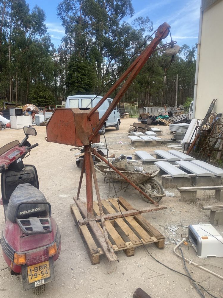Grua guicho obras construção