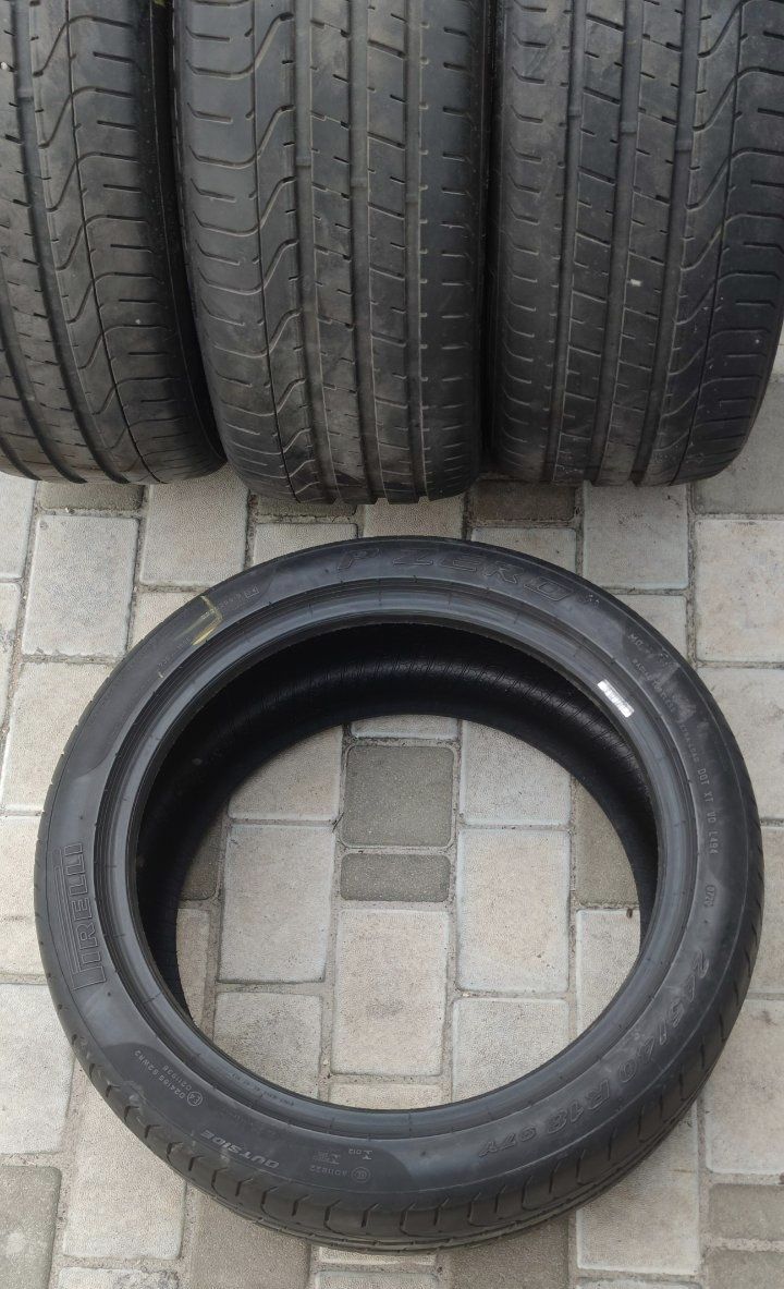 Резина Pirelli P Zero 18/245/40