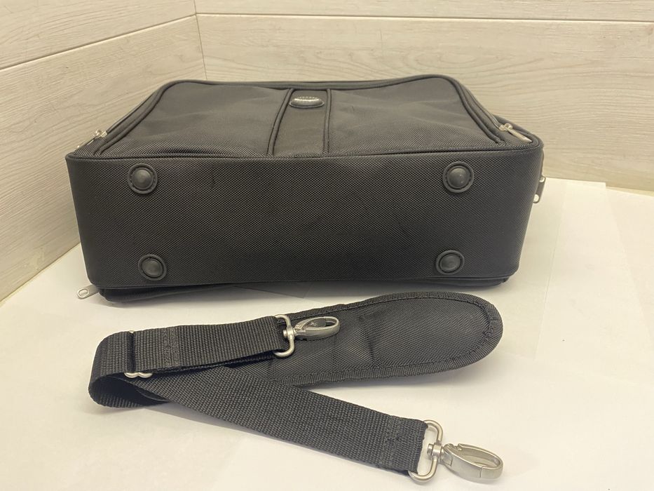 Портфель для ноутбука Kensington 15,6" 42×30×20 см