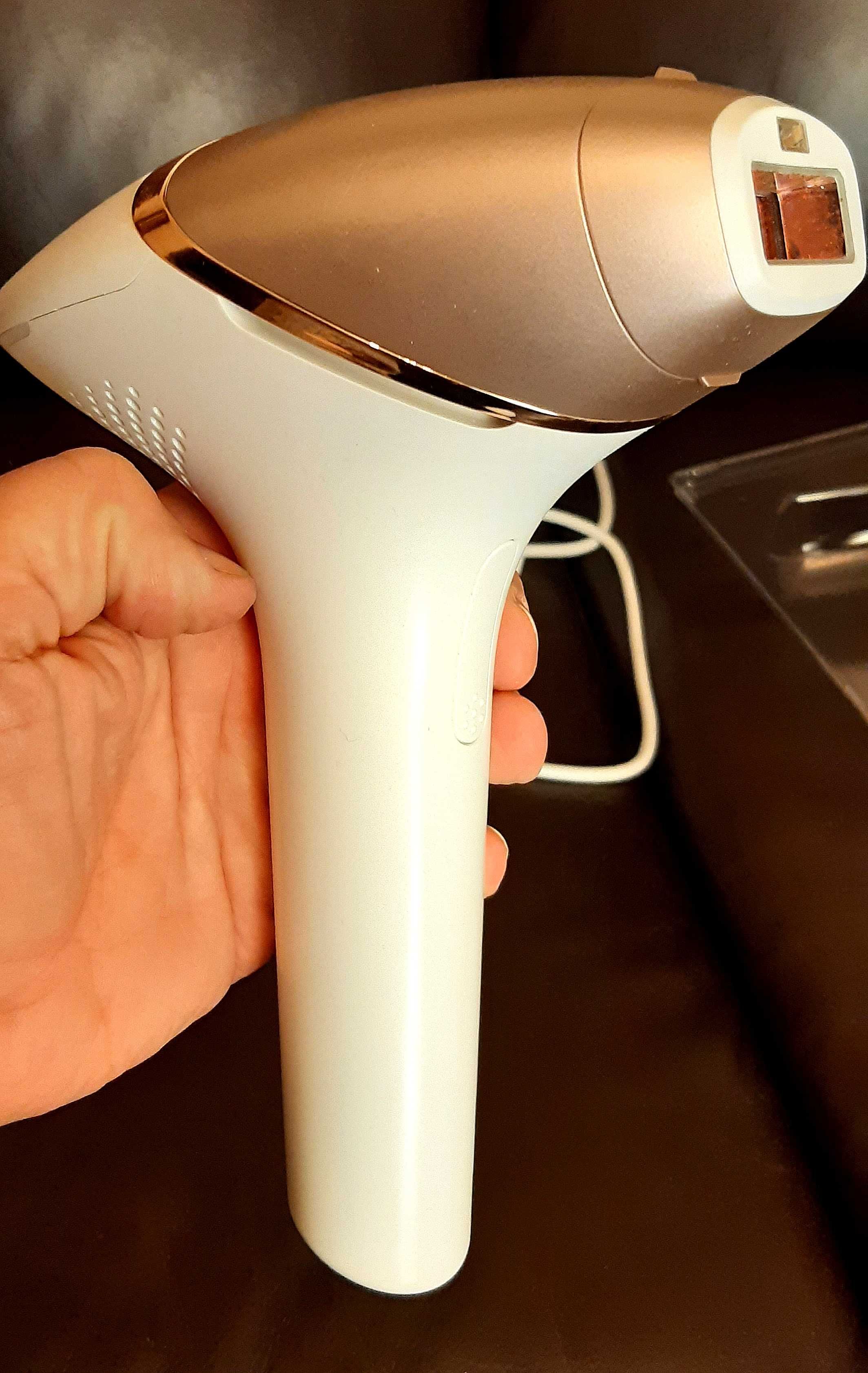 Фотоепілятор Philips Lumea Prestige BRI956/00 (4 насадки)