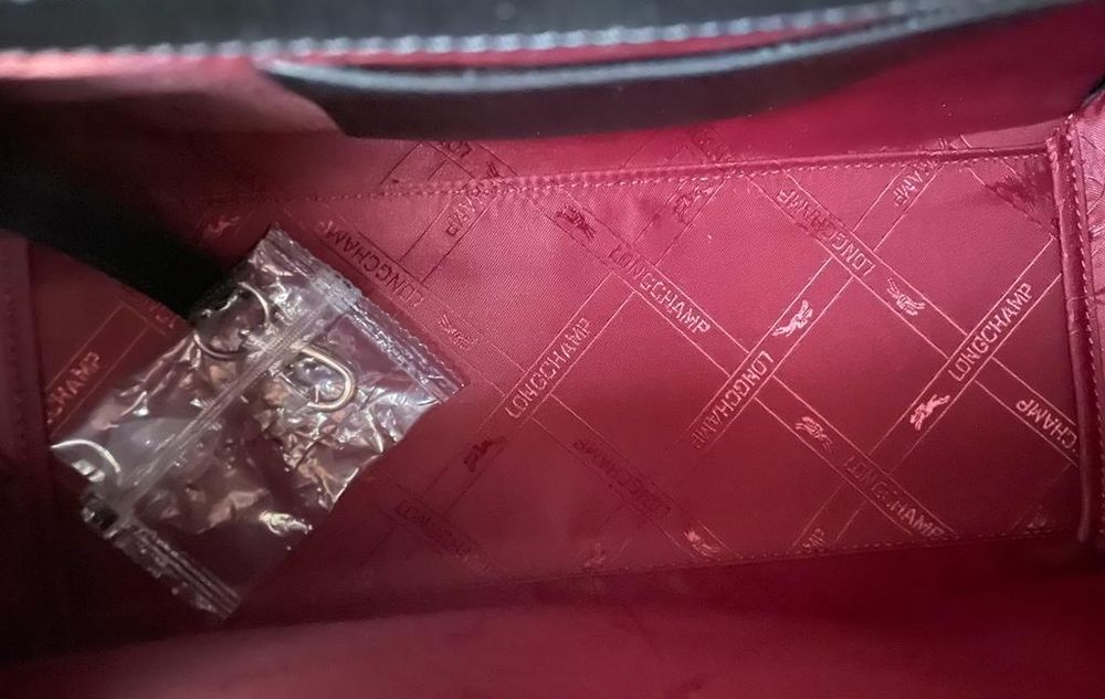 Longchamp - completamente nova