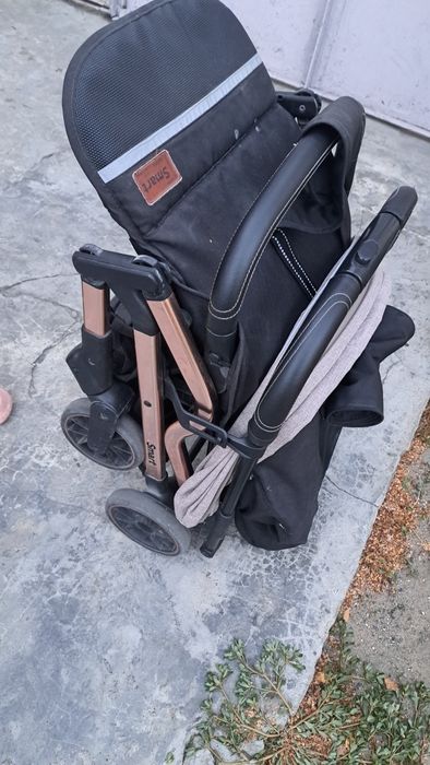 Коляска прогулочная