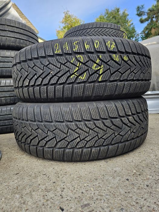 Opony Zimowe 2szt R17 215/60-8mm-Uniroyal-24rok