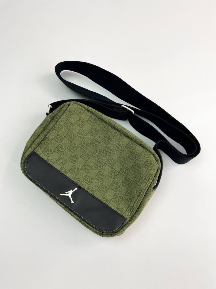Оригінальний чоловічий Месенджер Jordan Monogram