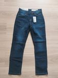Nowe spodnie jeansowe Slim Fit rozmiar 140