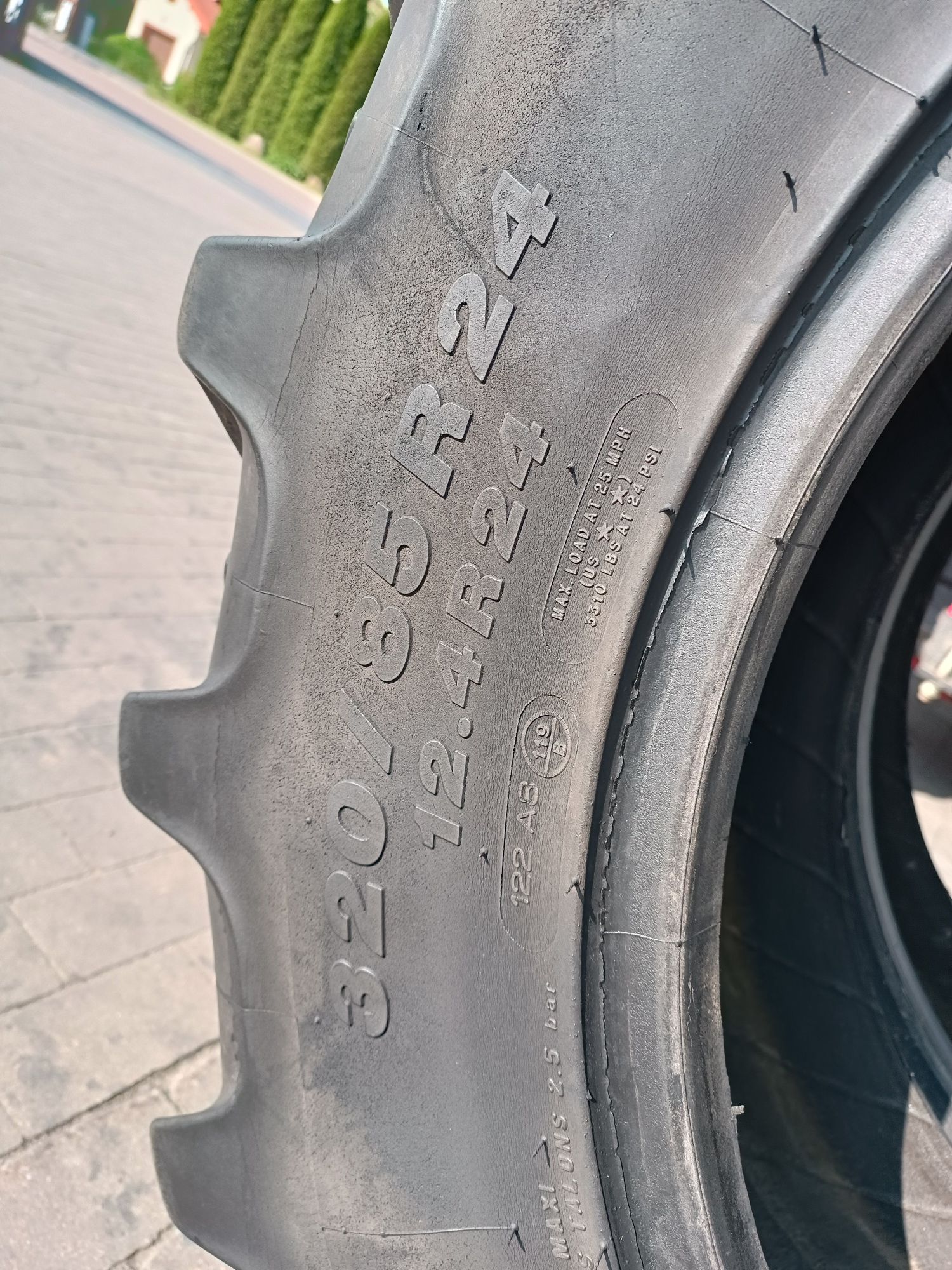 320/85R24 Kleber Traker 12.4R24