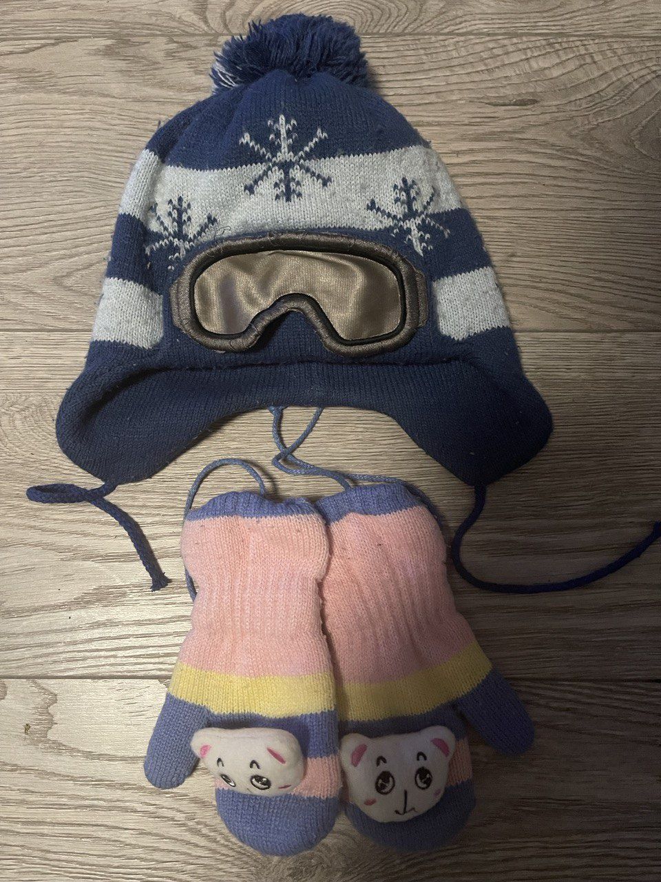 Шапка зимова ( рукавички в подарунок ).