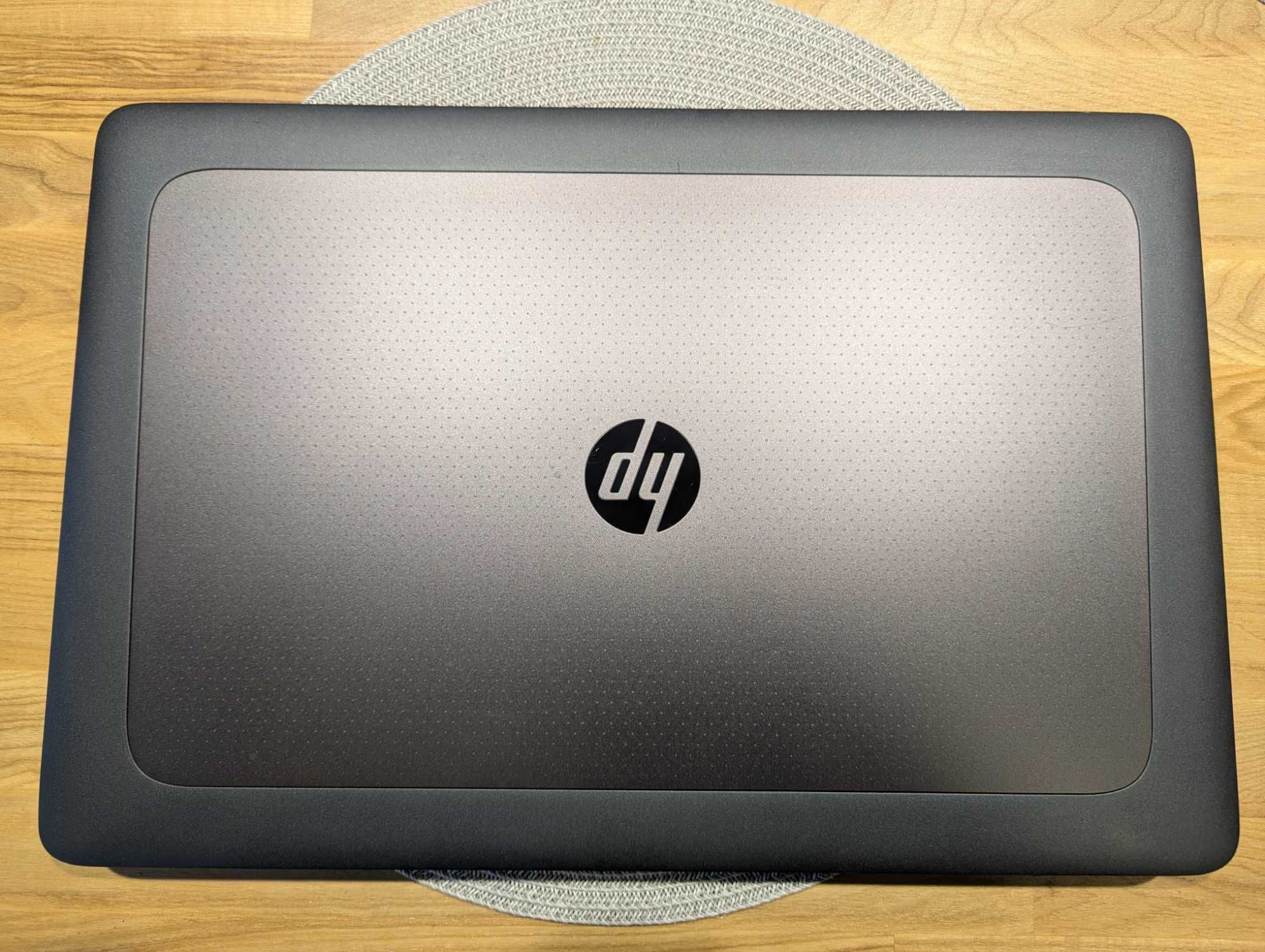 HP ZBOOK 17 G3/FHD IPS/i7-6700HQ/m4000m 4gb/16Gb ddr4/256m2/win