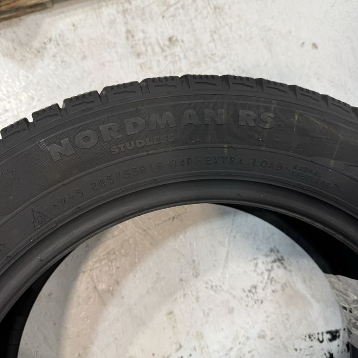 Шини зимні Б/У 205/55R16 Nokian Nordman RS2