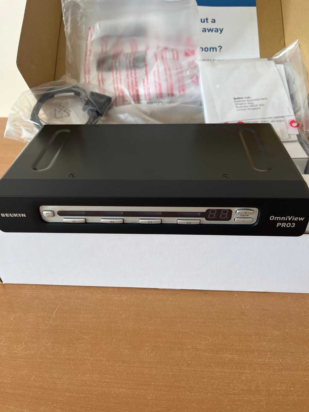 KVM-перемикач Belkin OmniView PRO3 4-Port KVM Switch
