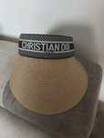 Daszek Christian D kapelusz na lato logo