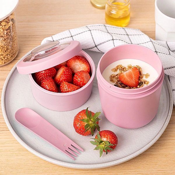 Pojemnik na jogurt 2 w 1 ze sztućcem i gumką różowy / Amuse