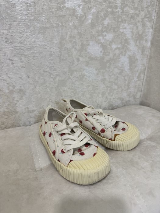 Зимові чобітки zara / туфлі, кросівки