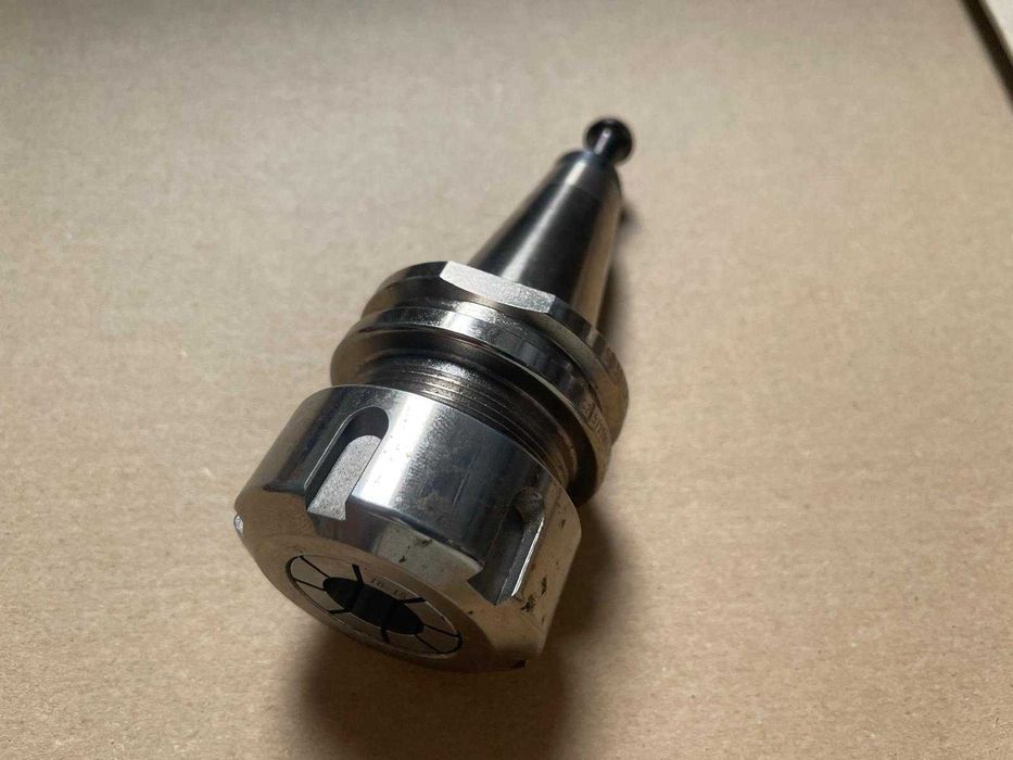 Oprawy uchwyty 4 sztuki CNC ISO30 ER32-50