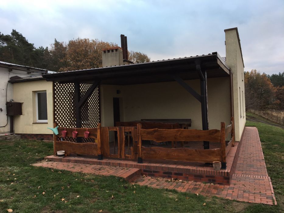 Sprzedam dom, garaże,ferme drobiu oraz 2,5 ha ziemi