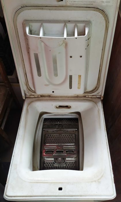 пральна машинка Electrolux EWT1000
