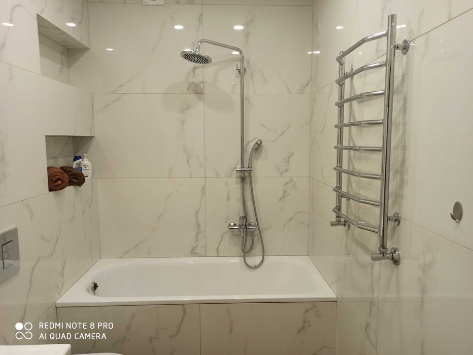 Почасово посуточно Люкс новострой м. Масельского, ХТЗ.Феникс.ЖК Мира-1