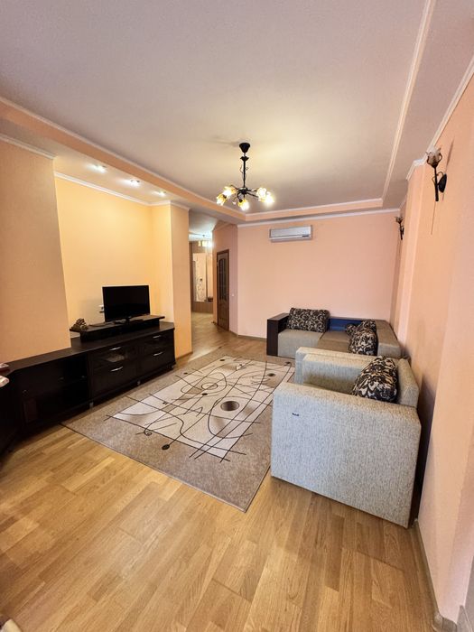 Оренда 2к квартири за Порт Сіті