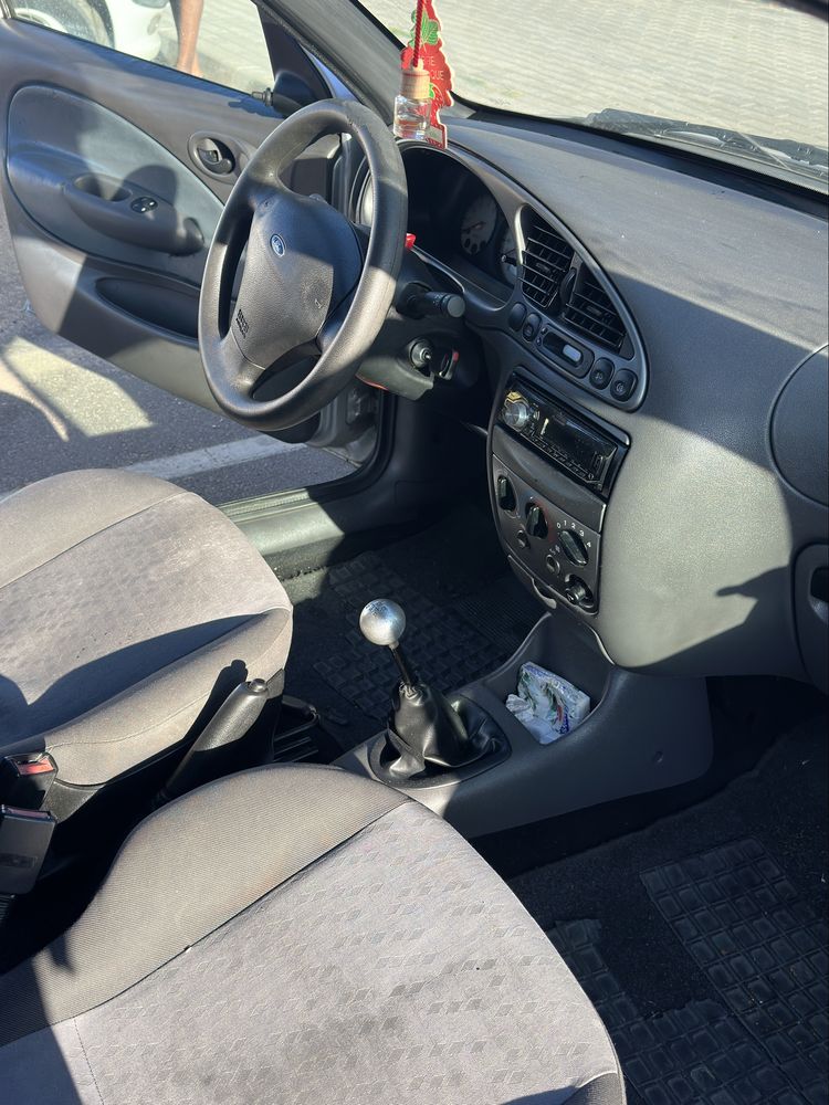 Ford Fiesta 1.25 – Económico, Jovem e Fiável!