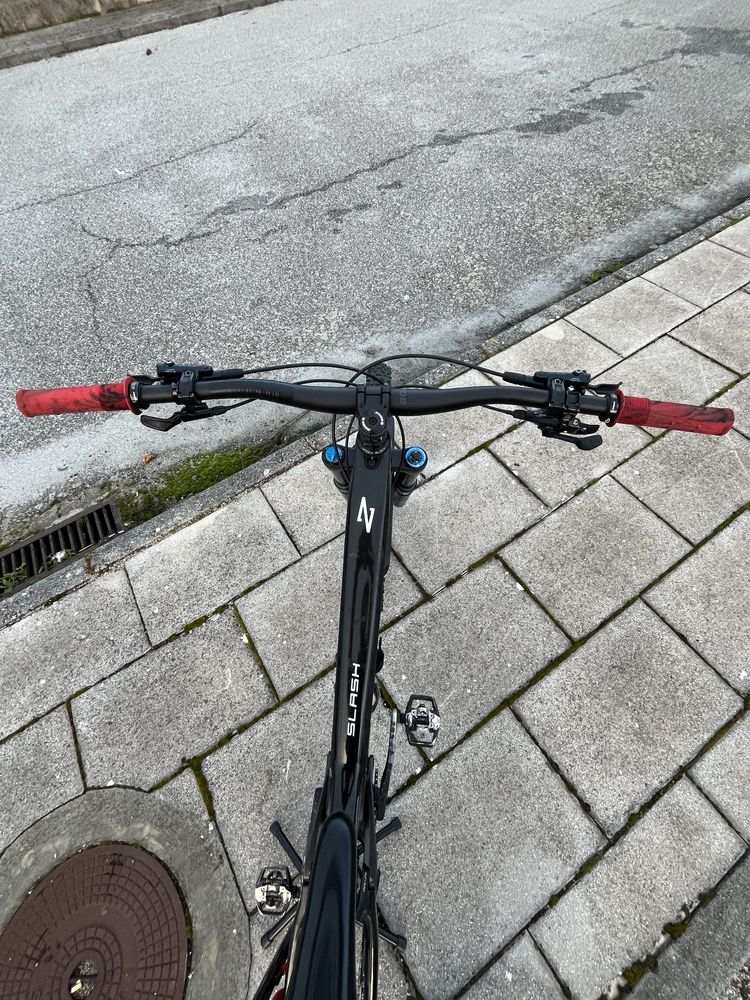 Trek slash 9.7 (Tam L)