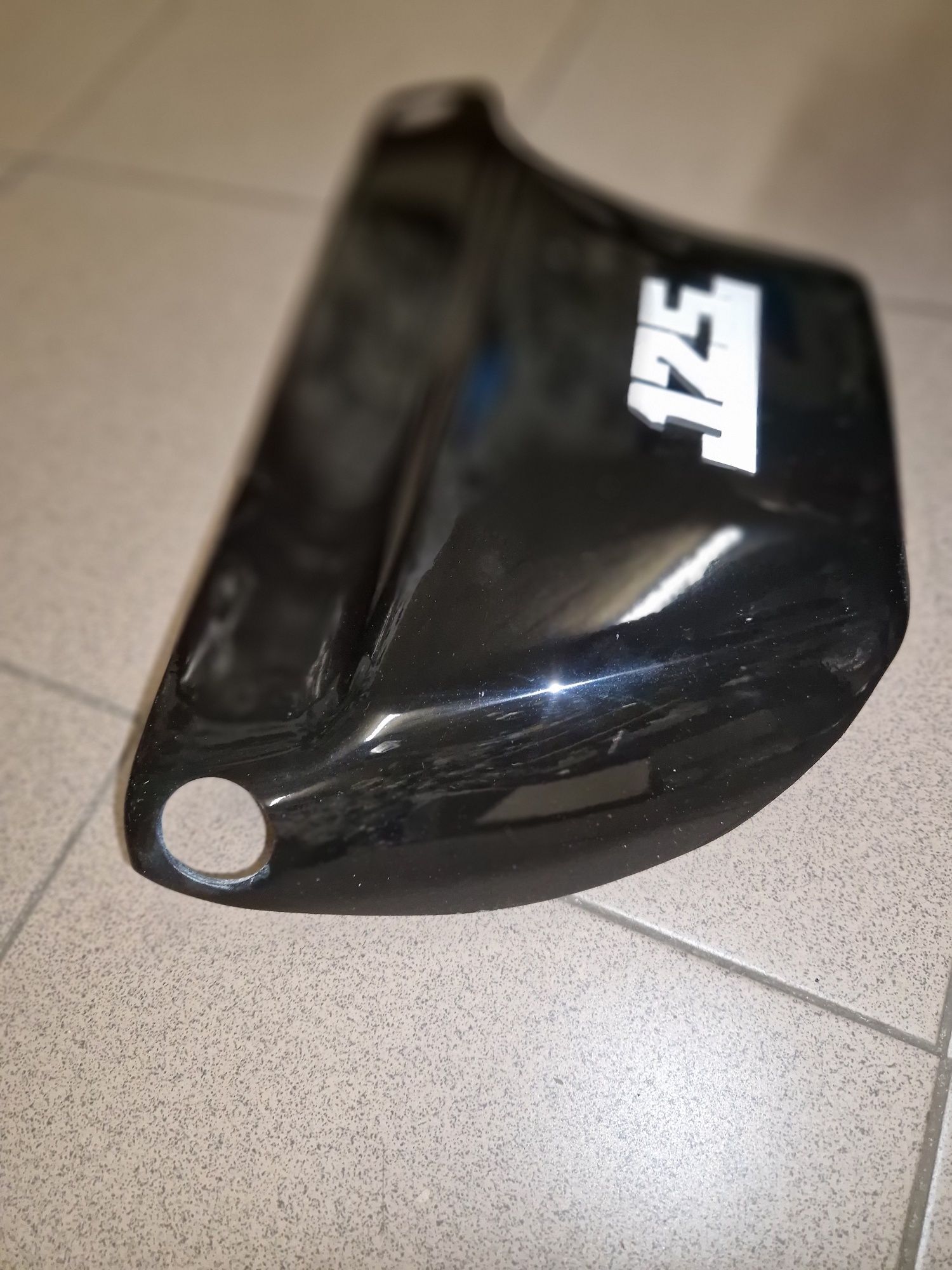 Oslona boczna ,boczek wsk 125 garbuska pl