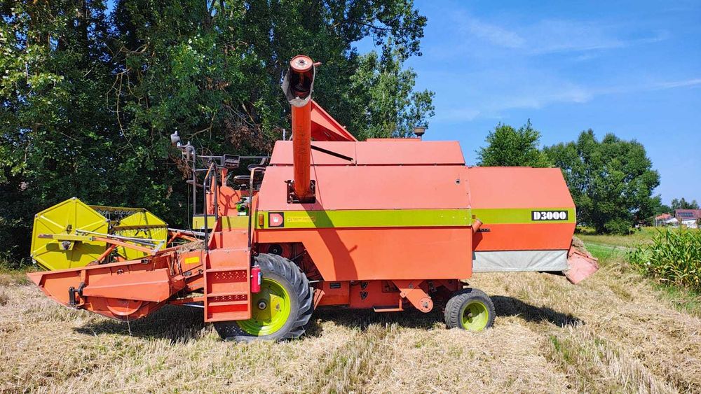 Kombajn zbożowy Dronningborg D3000 super stan, sieczkarnia