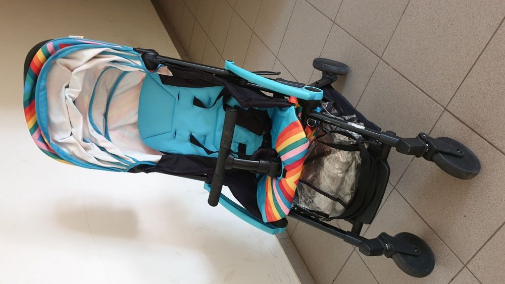 Детская каляска, компактная