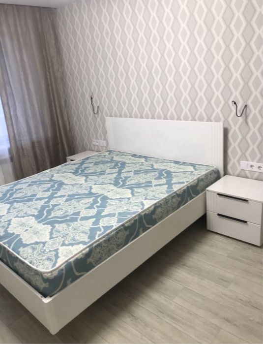 Двоспальні ліжка в комплекті з матрацом за найкращою ціною!