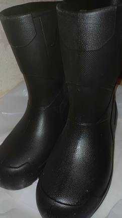 Сапоги резиновые новые 43 размер