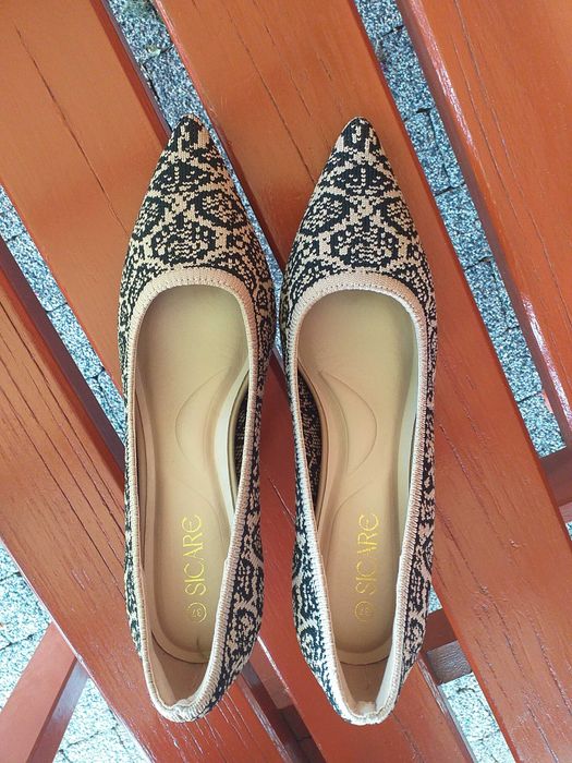 Eleganckie szpilki z dzianiny 37