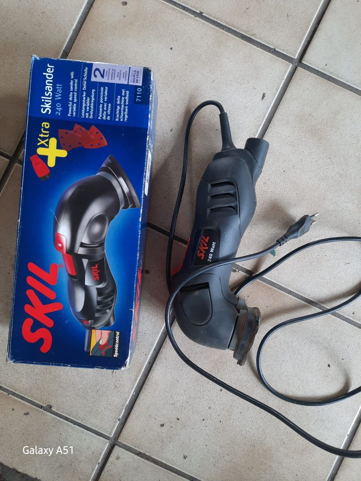 Szlifierka oscylacyjna 240W Skil