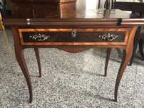 Mesa de jogo antiga