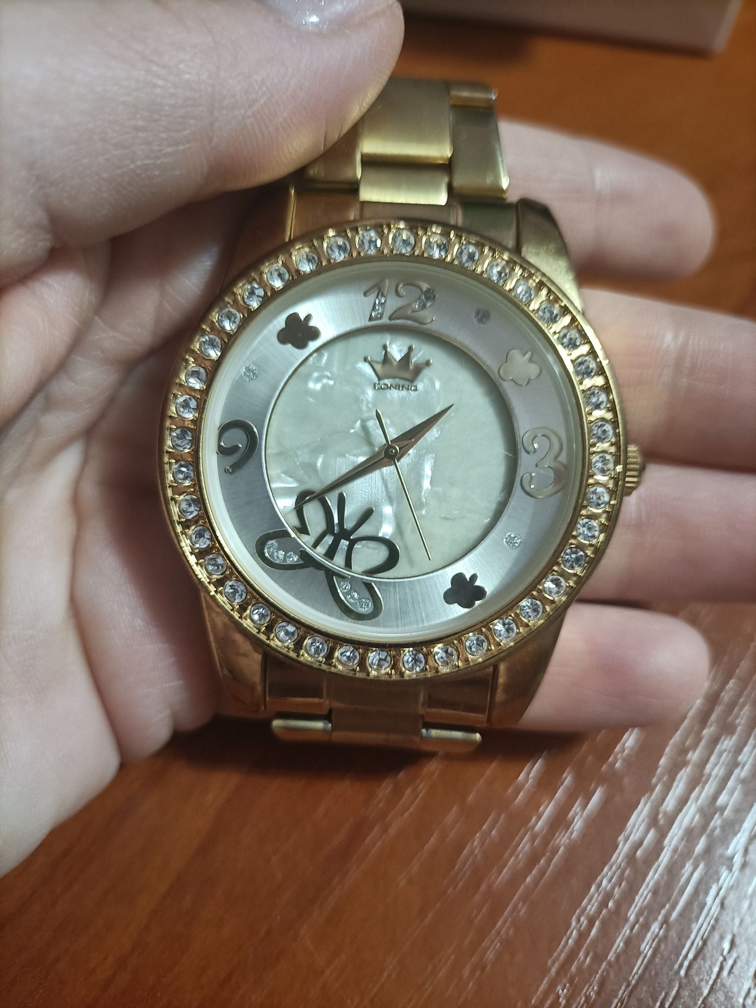 Zegarek damski pozlacany