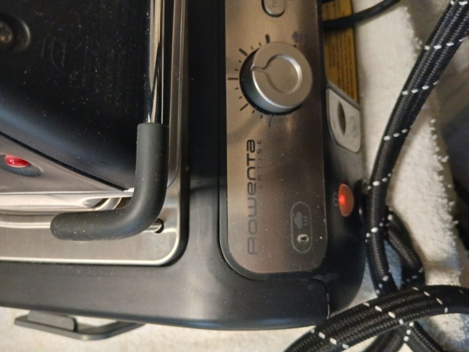 Ferro de engomar roventa