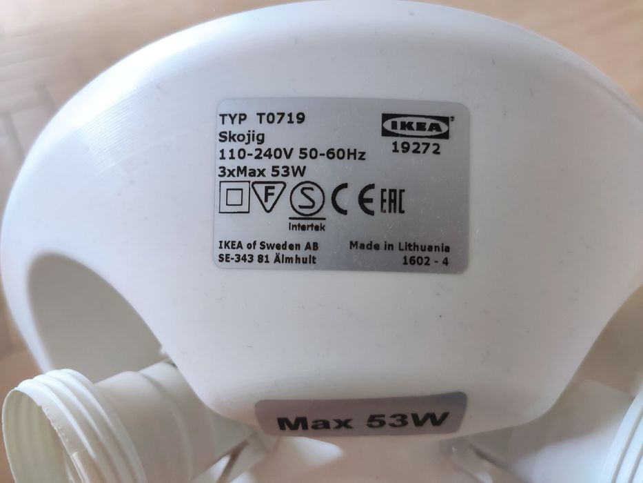 Lampa IKEA Skojig plafon