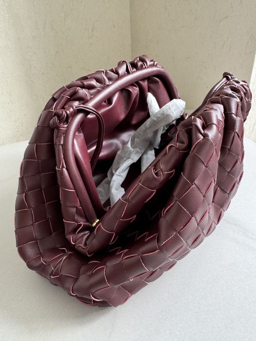 Сумка клатч в стиле bottega veneta burgundy