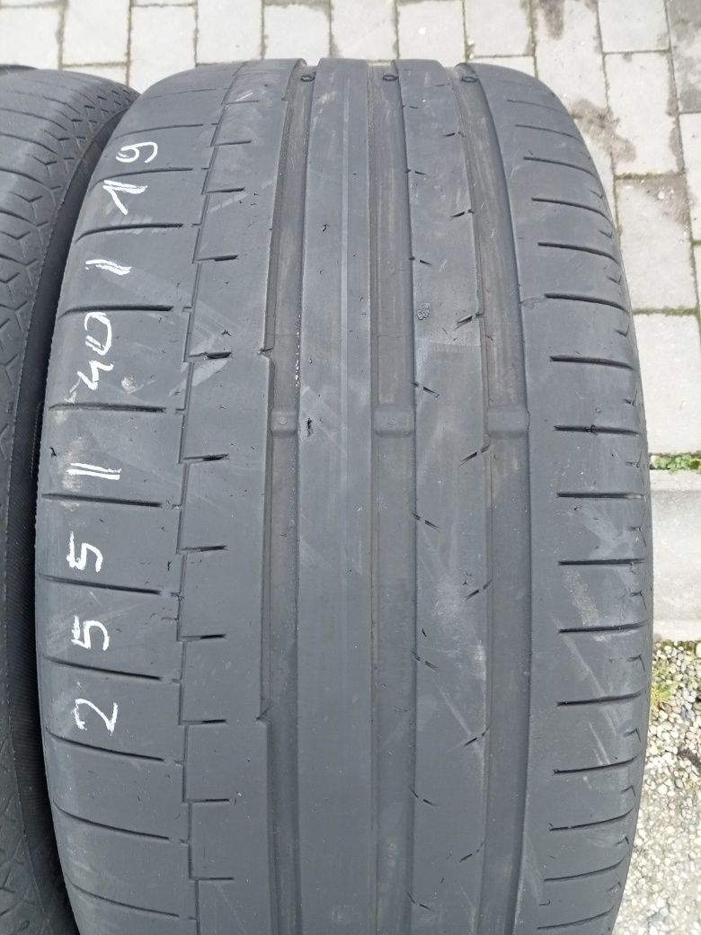 2x Opony Używane Letnie 255/40R19 Continental