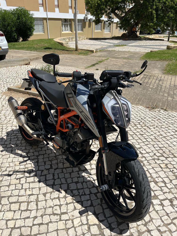 KTM Duke 125 7.800km Ano 2021