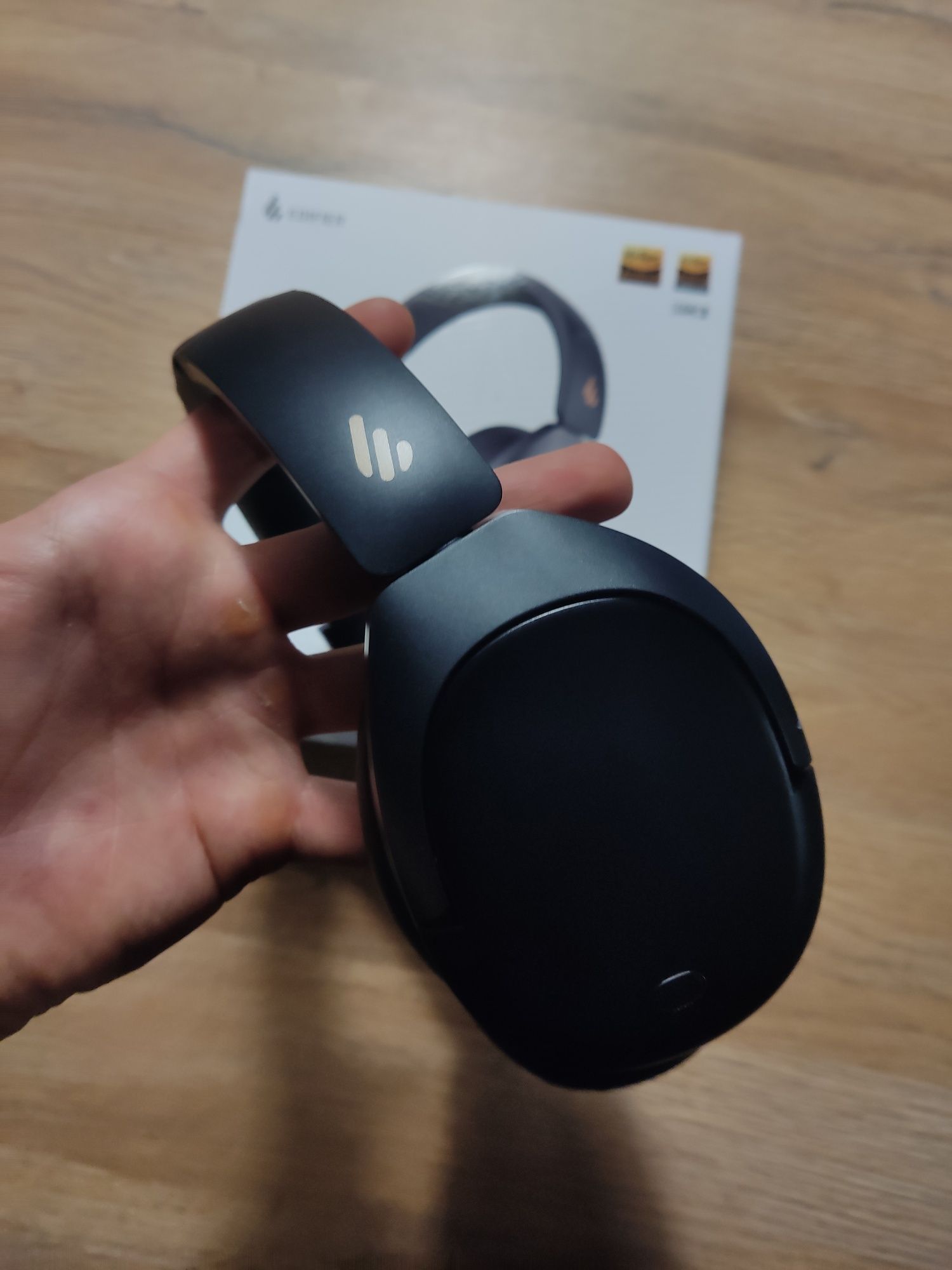 Słuchawki nauszne Edifier W830NB ANC