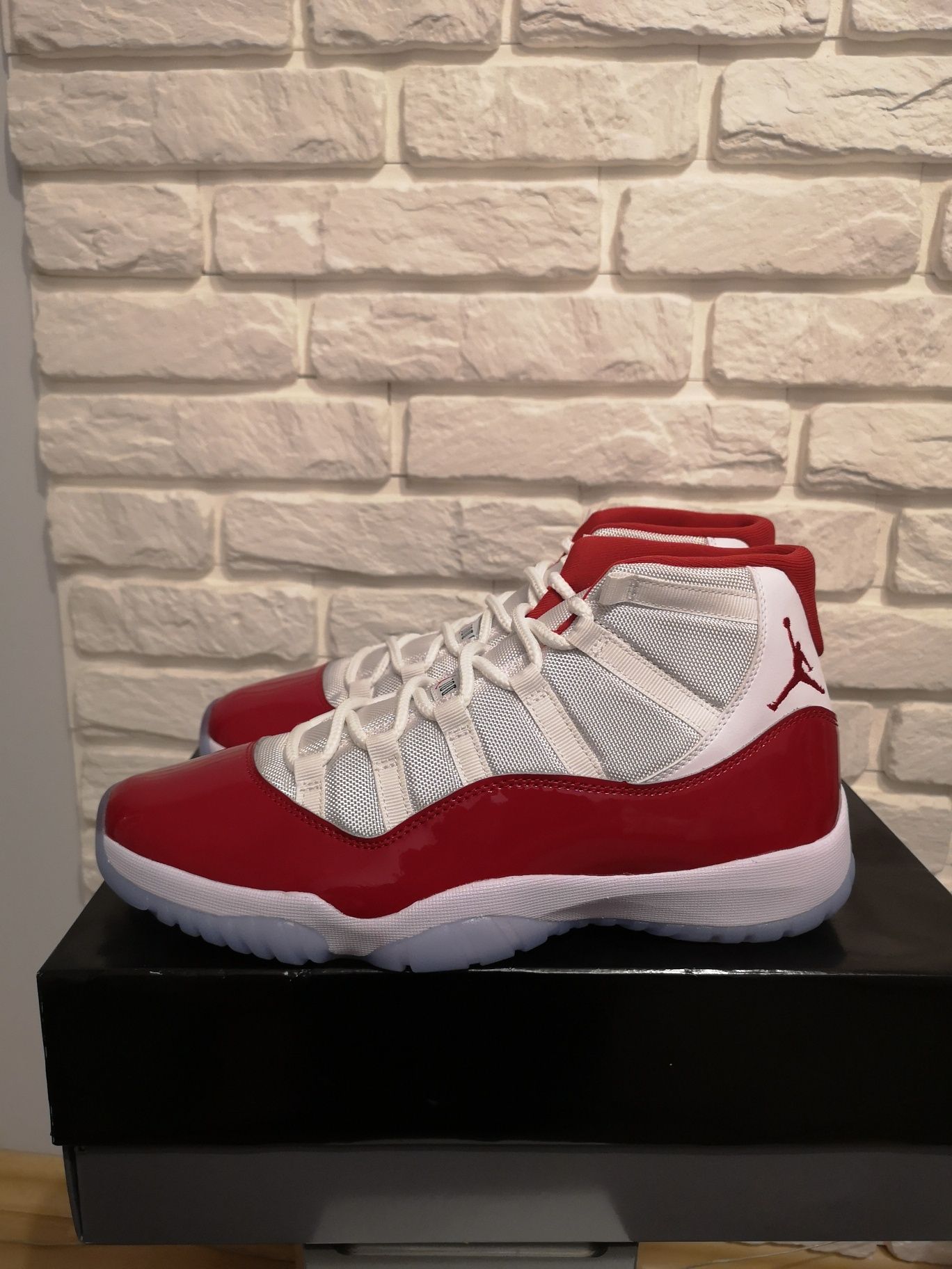 Nike Jordan 11 Retro Cherry 45