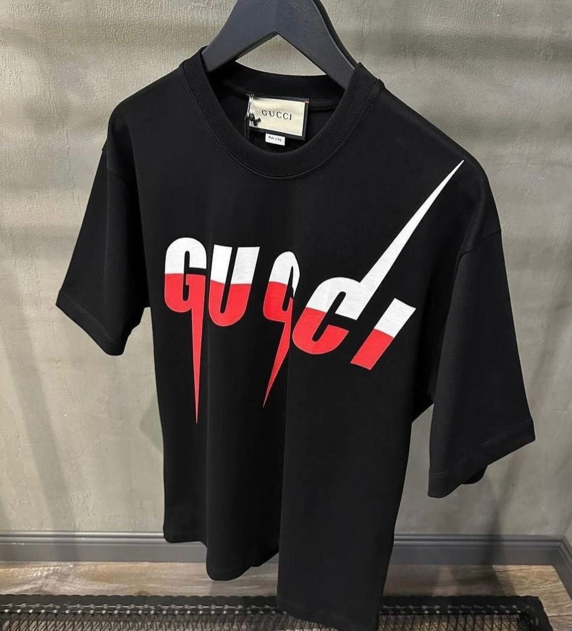 Tshirt nova da gucci