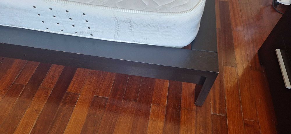 Cama casal c/ colchão 150×200