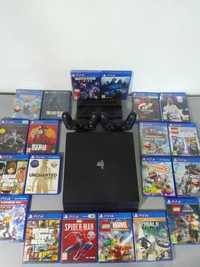 PS4 PRO - PlayStation 4 z dyskiem SSD - zadbane, poszanowanie, zestaw.