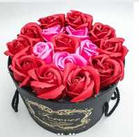 Розы из мыла Подарочный набор в шляпной коробке Подарок девушке