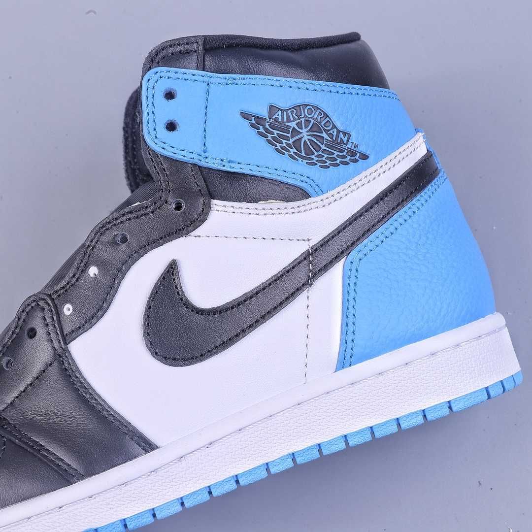 Nike Air Jordan 1 High OG “University Blue” DZ5485-